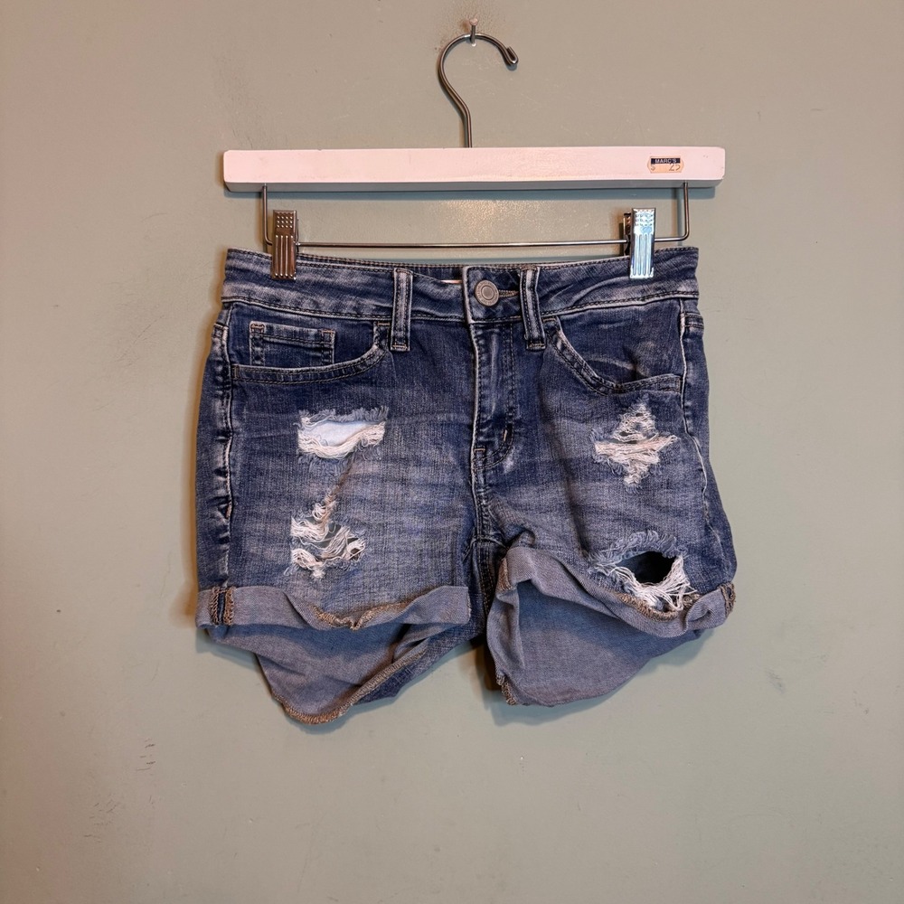 SO Low Rise Favorite Shortie Distressed Denim Jean Shorts Size 3 Blue